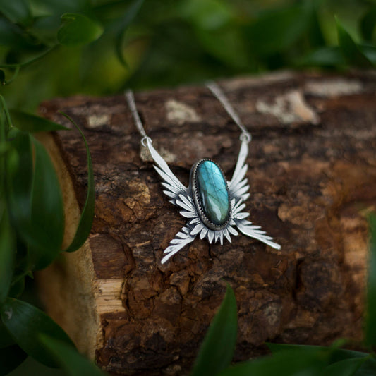 Radiant Grace Necklace – Sterling Silver Winged Pendant with Labradorite