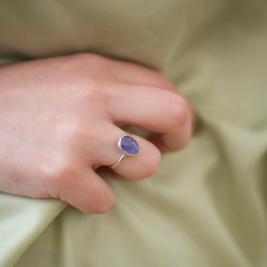 Tanzanite dress ring size 6.75