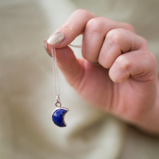 Lapis Moon Necklace – Midnight Silver Pendant