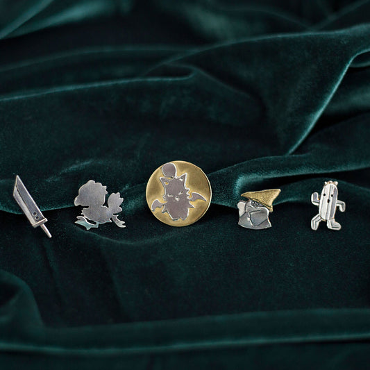 Limited edition: Final Fantasy series pin badges