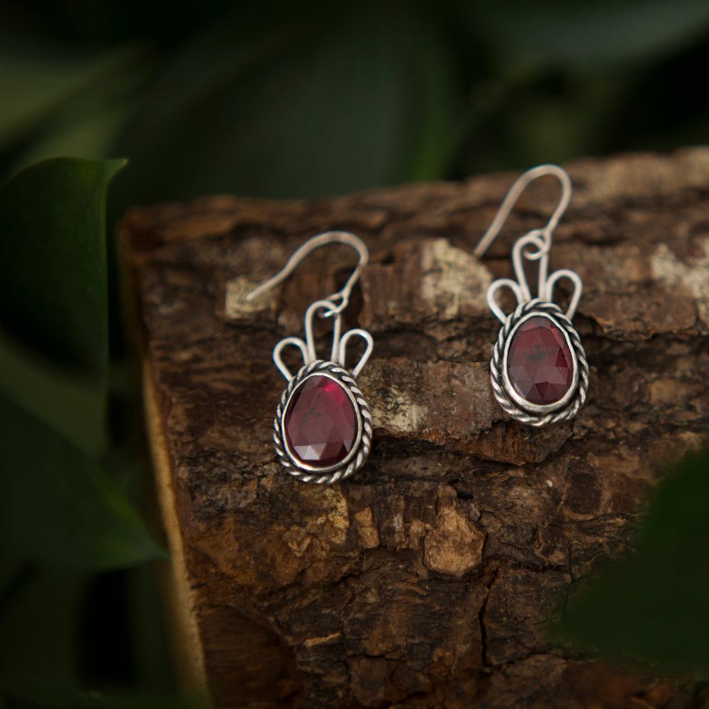 Rhodolite Garnet Drop Earrings – Medici Elegance
