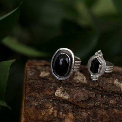 Onyx Renaissance Ring – Triple Silver Band