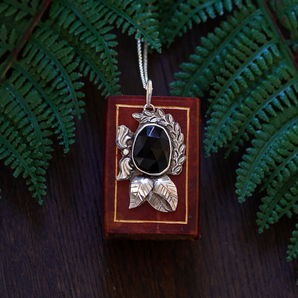 Ophelia Onyx necklace