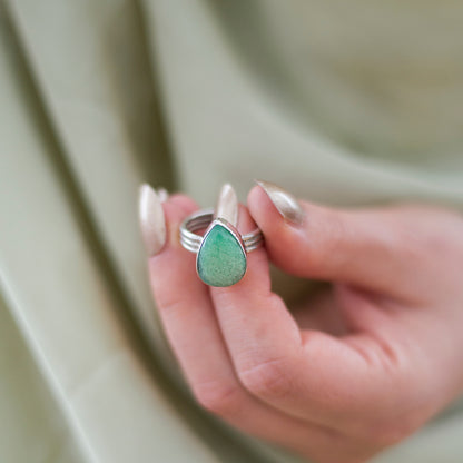 Chrysoprase Teardrop Ring – Silver Triple Band
