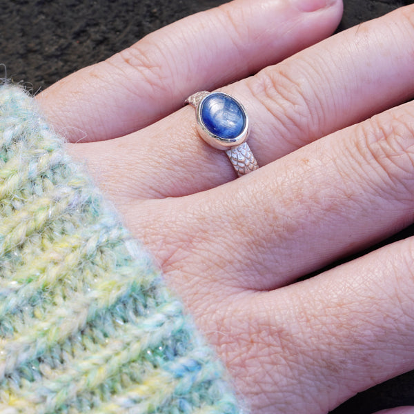 Blue Kyanite scale ring