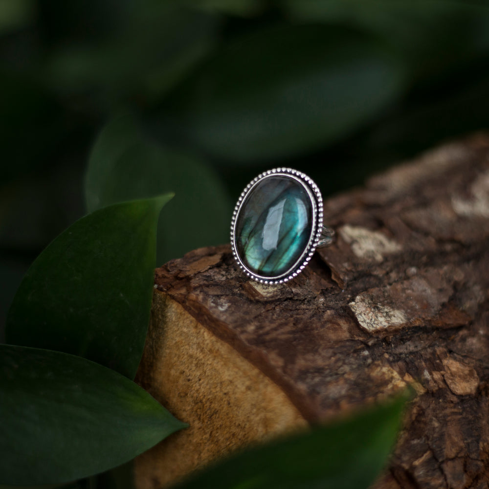 Labradorite silver ring