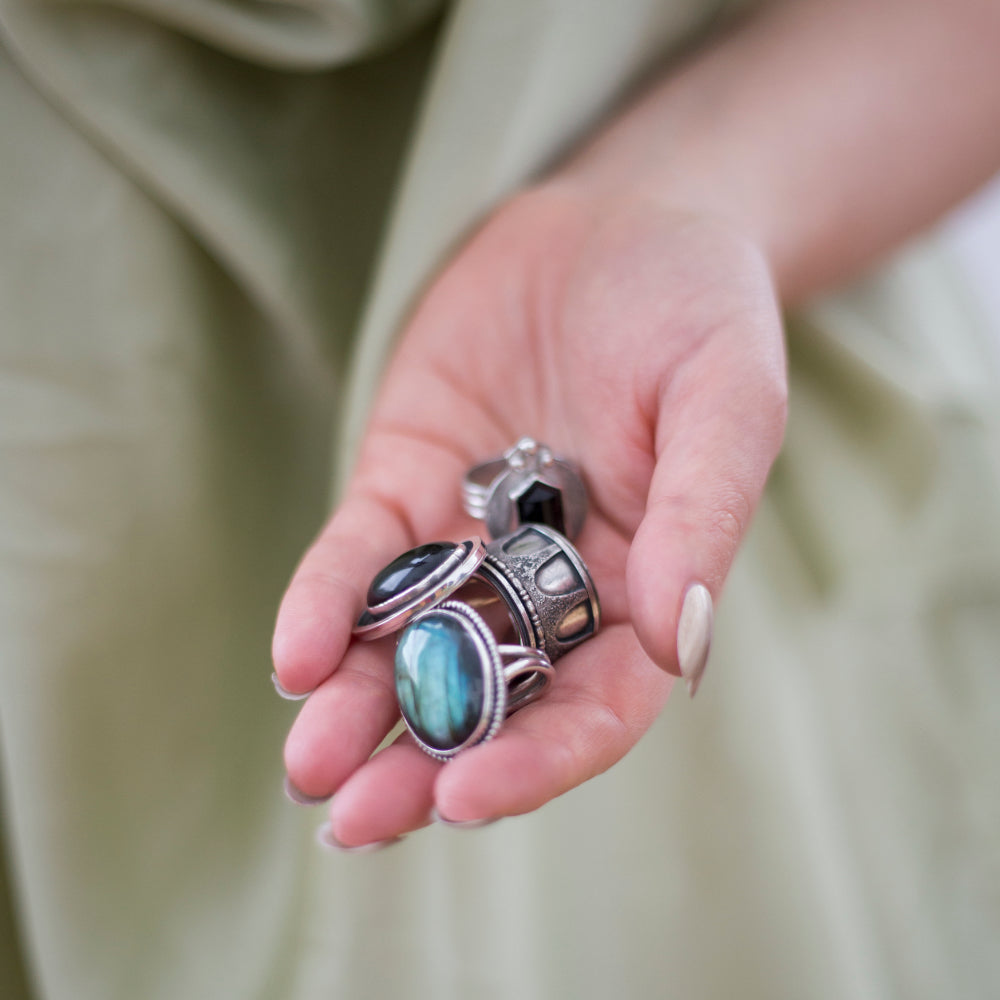 Onyx Renaissance Ring – Triple Silver Band