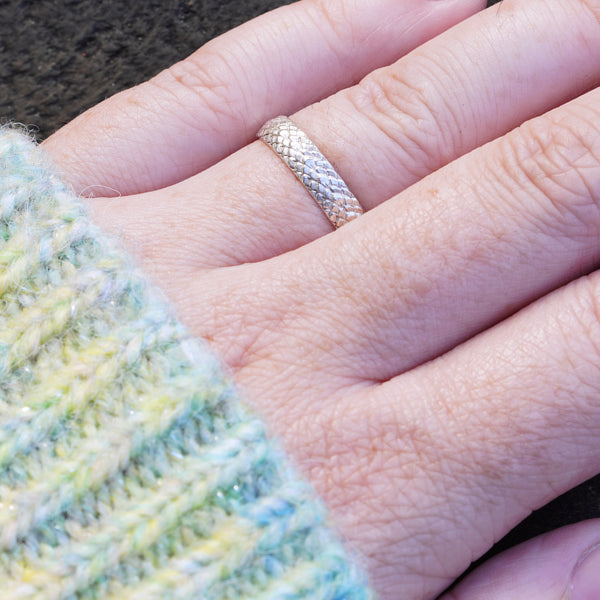 Scale ring