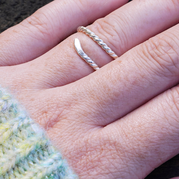 Simple Leviathan twist ring
