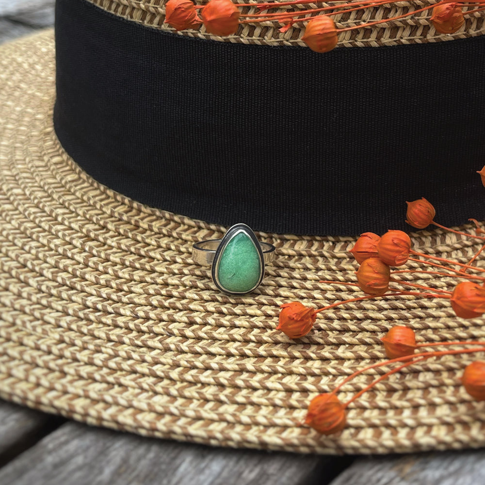 Chrysoprase teardrop stacker
