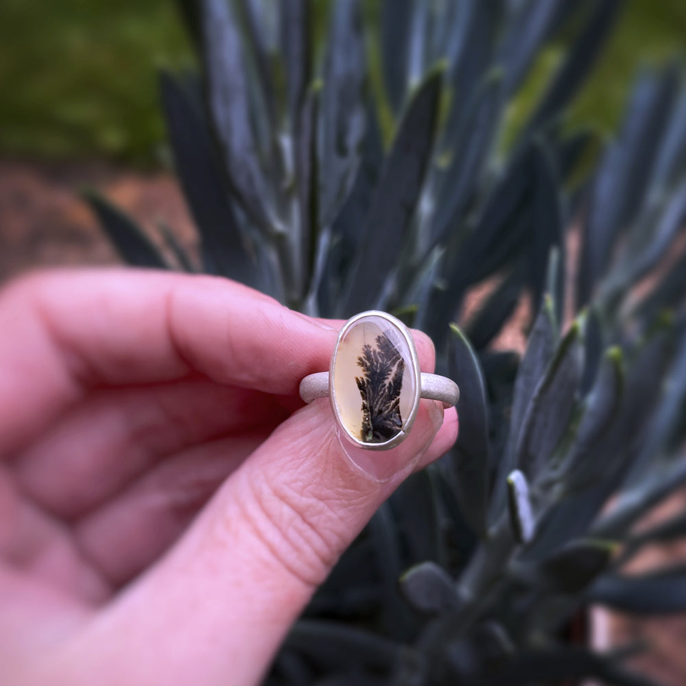 Dusk silhouette ring