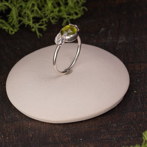 Vesuvianite leaves ring