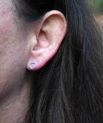 Circle studs